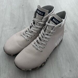 Like new, NOBULL Men’s high top training shoes, size 8.5